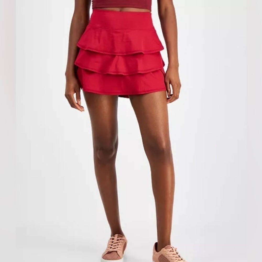 Ideology Women's cranberry whip Skort with pockets different sizes